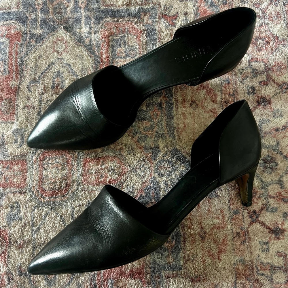 VINCE Black Leather Pointed Toe Low Heel Pumps